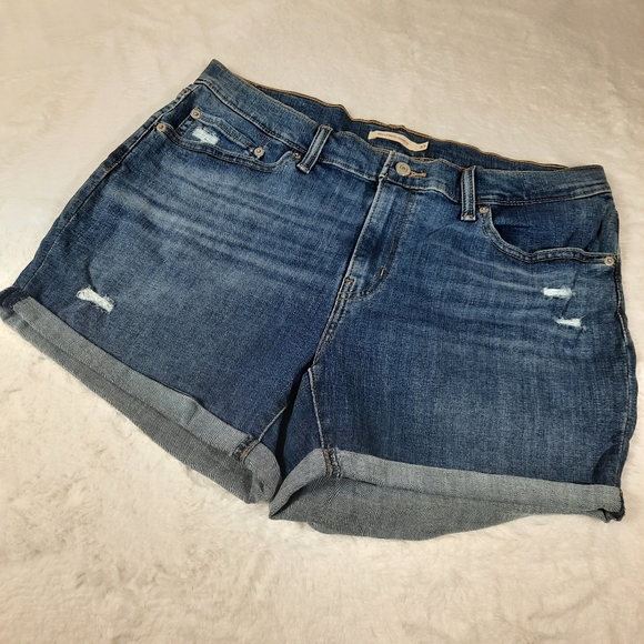 Levis Sculpt Midlength Shorts Sz 33x4 